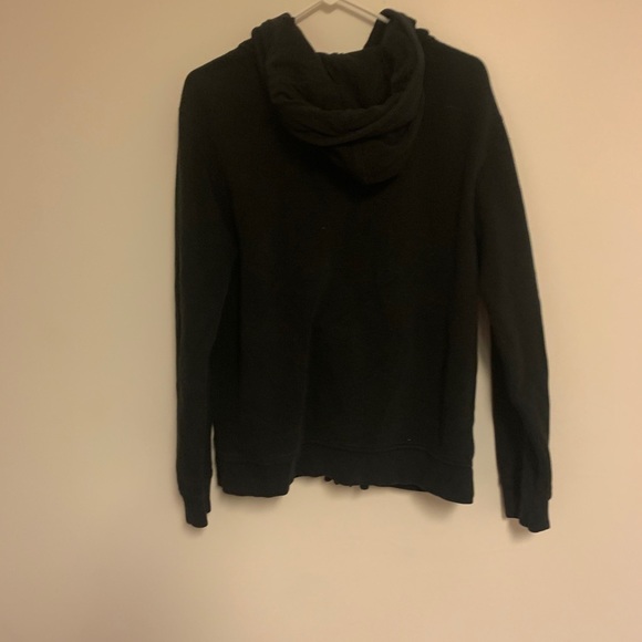 Skull candy sweater - Picture 3 of 4